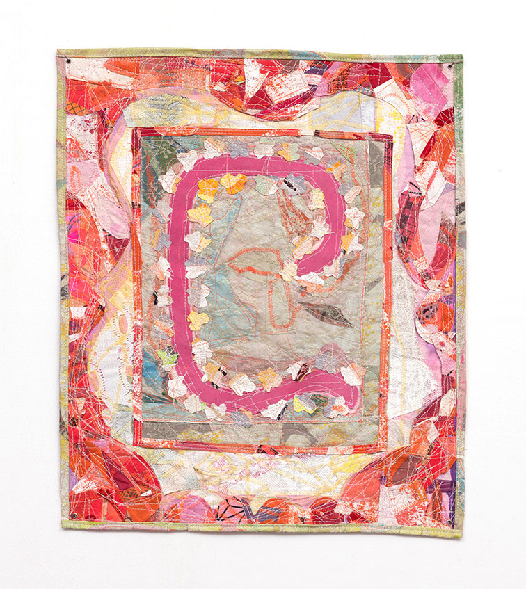 Andre Barion, C com Flores, 2022, lona, brim e algodão tingidos, 65 x 55 cm - Andre Barion 